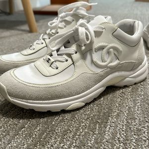 White Chanel sneakers size 39